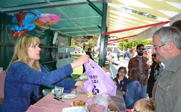 La Feria Agrícola y Artesana de Berango reúne 66 puestos