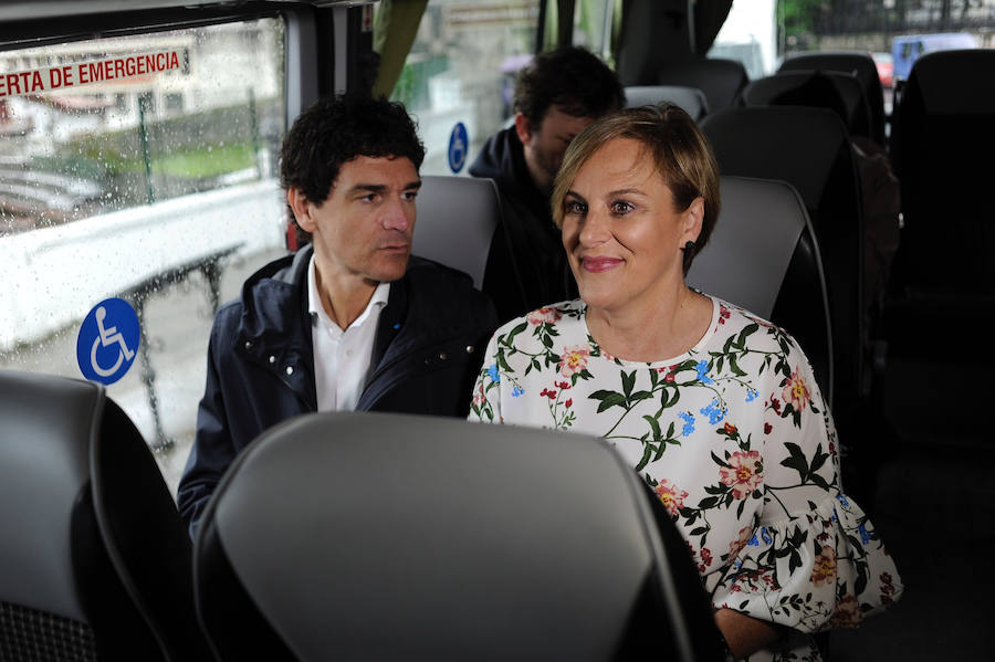 Rementeria recorre Bizkaia en autobús para presentar su candidatura