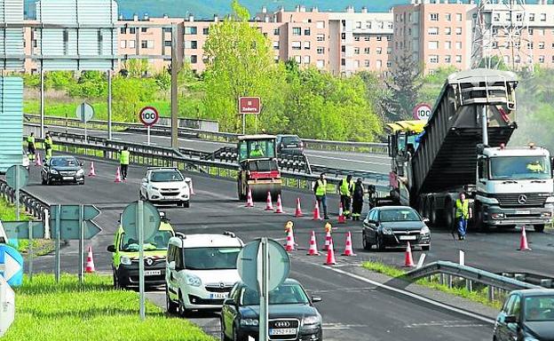Cortes en la salida de Vitoria hacia Altube hasta el jueves