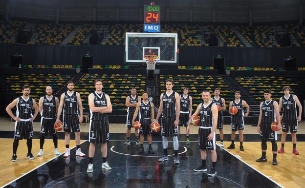 Los hombres de negro, listos para «ir a la guerra» del play off por el ascenso