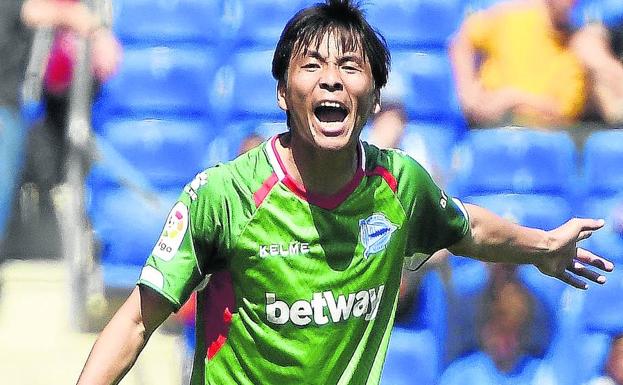 El Alavés tratará de sellar la continuidad de Takashi Inui