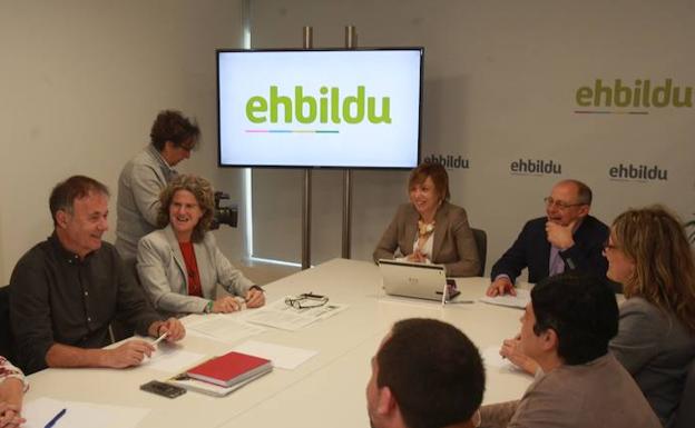 Larrion lamenta «la ausencia de liderazgo» en esta legislatura