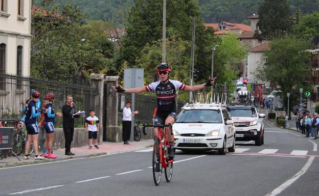 Lazaine inaugura la Vuelta a Álava