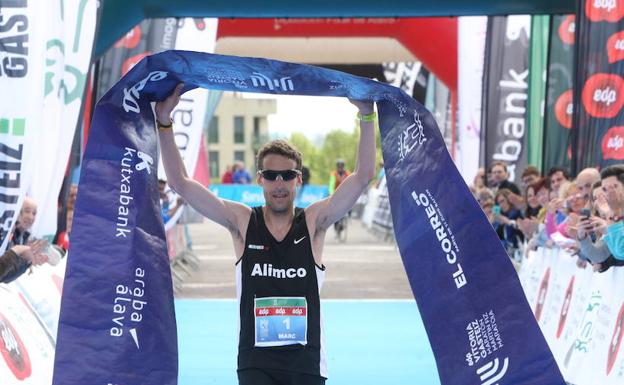 Marc Hurtado y Sara Trelles reinan en el maratón de Vitoria