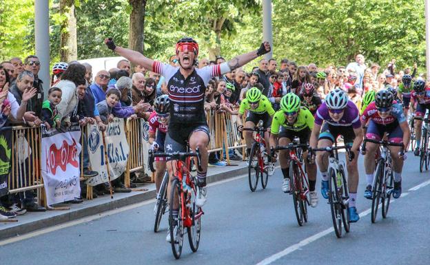 Lazaine se lleva la Vuelta a Álava