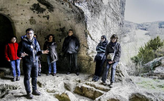 Vitoria, Ochate y la 'Casa encantada' de Subijana se convierten en destinos turísticos de misterio