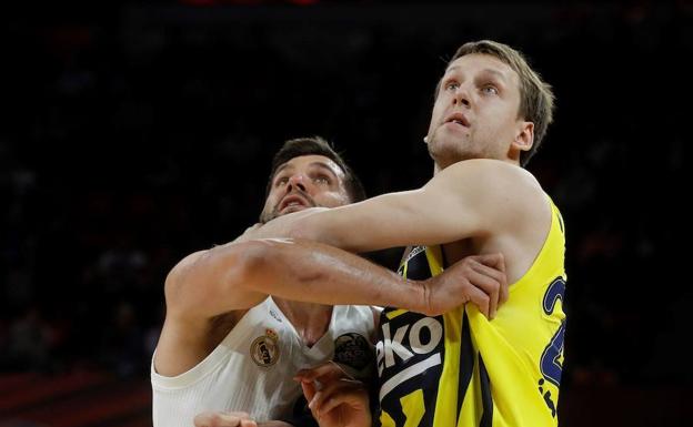 Vesely obtiene el premio de MVP de la temporada en la Euroliga