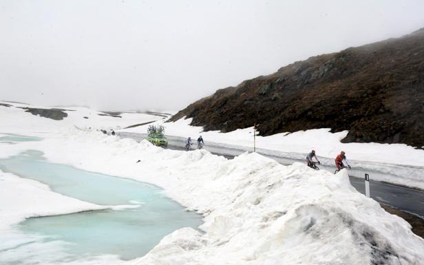 El Giro no subirá el martes el Gavia por riesgo de avalanchas