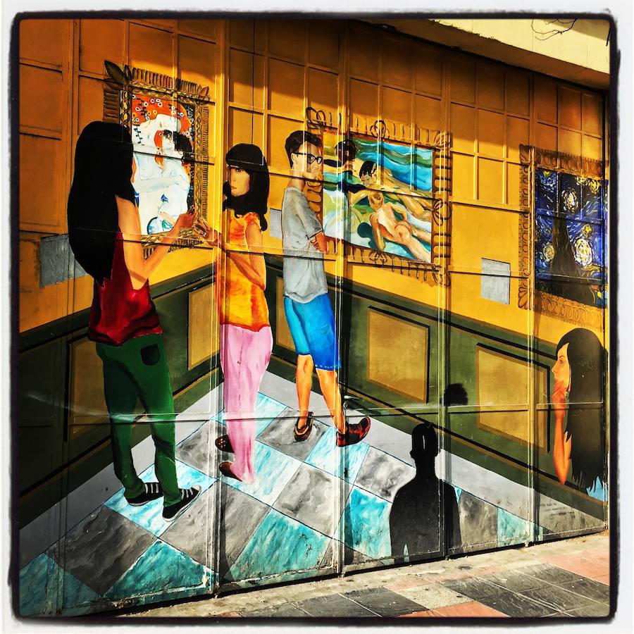 'Tatuajes' con arte en las persianas de Arana, Aranbizkarra, El Anglo y Zaramaga