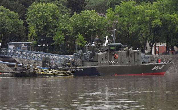 Siete muertos y 21 desaparecidos tras hundirse un barco en el Danubio