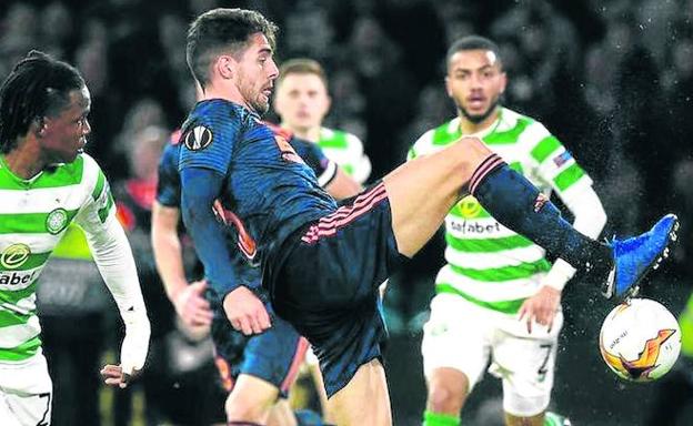 El Valencia abre la puerta al exalavesista Sobrino cuatro meses después de su fichaje