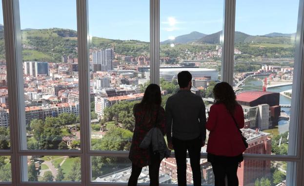 La Torre Iberdrola abrirá sus puertas a visitantes los fines de semana y festivos por 9 euros