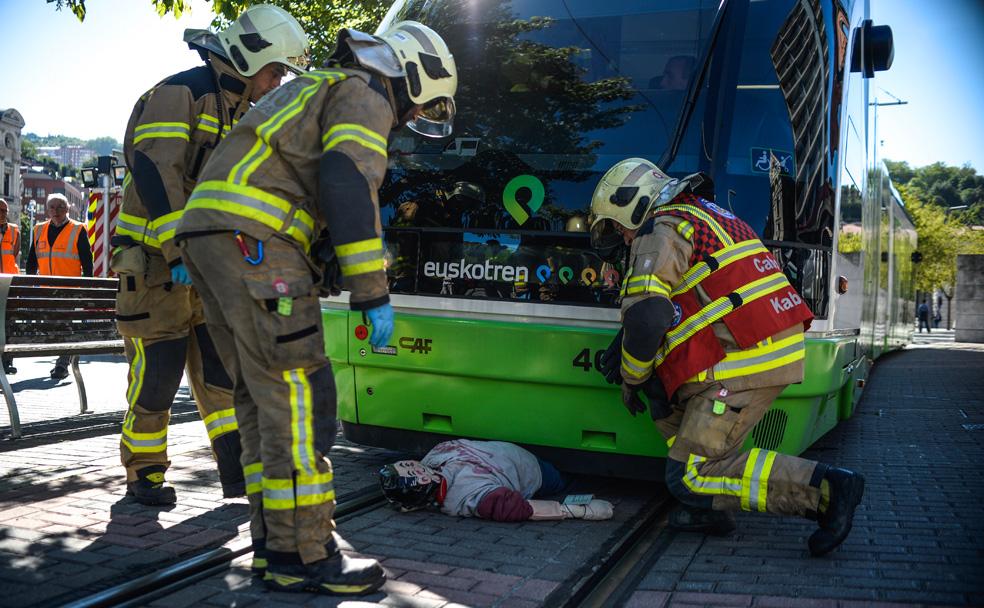 Arrollamiento 'de pega' en el tranvía de Bilbao