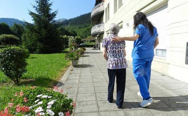 La residencia de Arratia celebra hoy sus bodas de plata con una gran fiesta