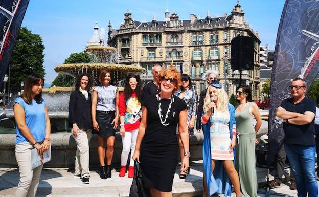 Un centenar de comercios de Bilbao preparan grandes descuentos para la 'Shopping Night' del viernes