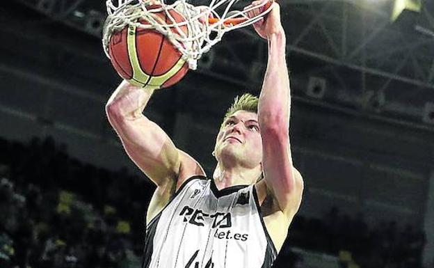El RETAbet empieza a perfilar su proyecto ACB con la renovación de Lammers
