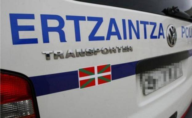 Detenido por agredir a una pareja con un puño americano en Gallarta