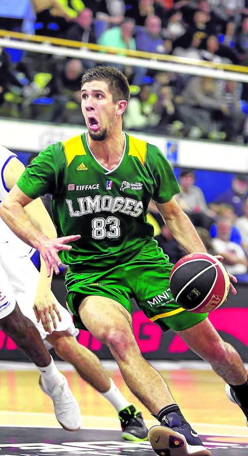 El RETAbet se fija en el tirador Bouteille mientras aguarda la decisión de Salgado