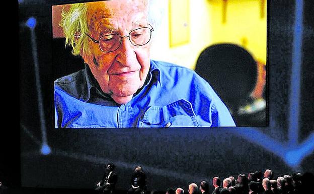 «Lamento profundamente no poder estar hoy con ustedes»