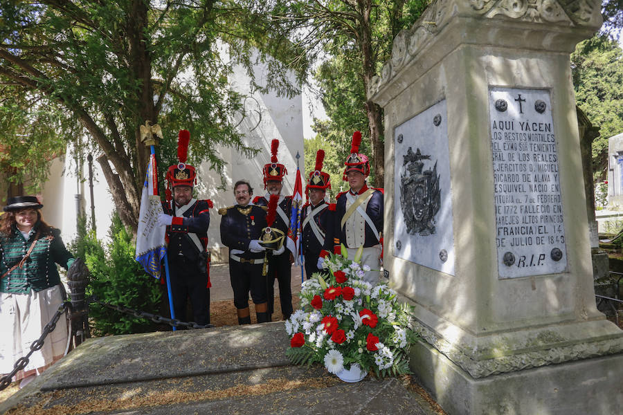 Homenaje al General Álava, «el gran olvidado», en el cementerio de Santa Isabel