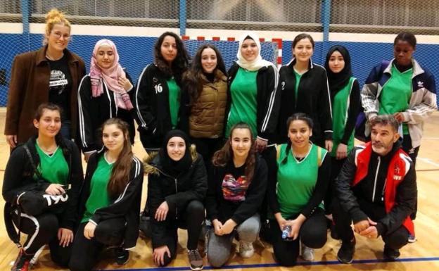 Un equipo femenino de baloncesto de Palestina jugará este sábado en Laguardia