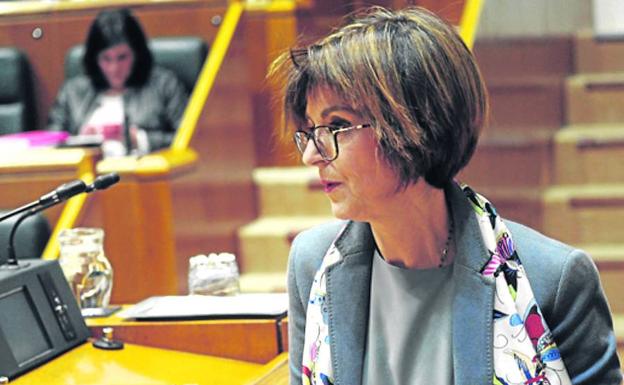 El PP evita la reprobación parlamentaria del Departamento de Salud por la OPE