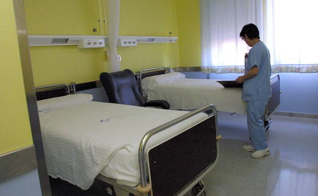 Satse denuncia el cierre de 850 camas este verano en los hospitales vascos