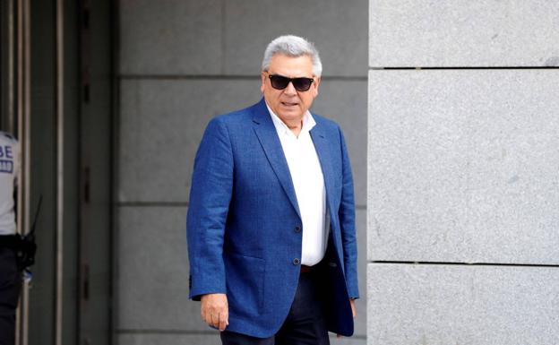 El juez del 'caso Villarejo' impone una fianza de 300.00 euros al exjefe de seguridad del BBVA
