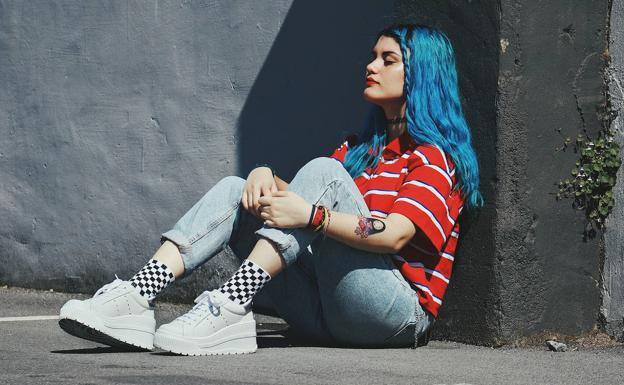 ¿Por qué triunfa esta vizcaína del pelo azul?