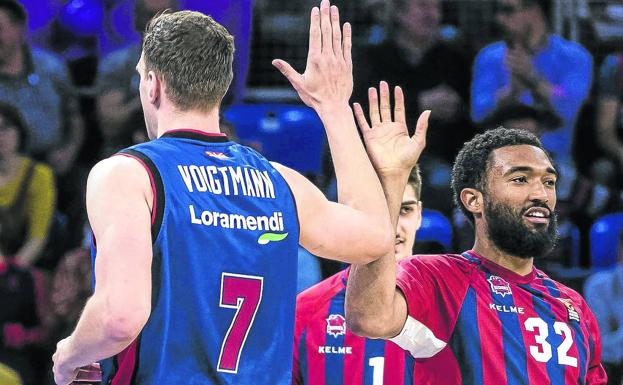 El Baskonia se reserva los derechos de Voigtmann y Hilliard en la ACB