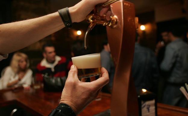 Flipatu, friki, zurito... ¿Cuáles son las nuevas palabras que Euskaltzaindia ha incorporado a su diccionario?