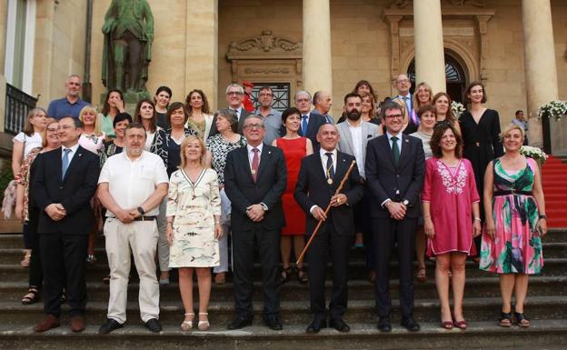 Los 98.000 euros de Ramiro González y los sueldos del resto de la Diputación de Álava