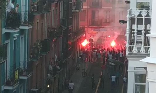 Bengalas y corte de tráfico en San Francisco por la victoria de Argelia