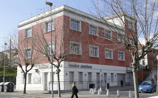 Arrigorriaga renovará después de dos décadas las butacas de Lonbo Aretoa