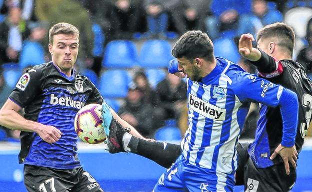 Piezas para completar el puzle del Alavés