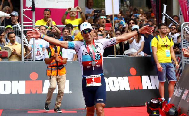 Eneko Llanos se exhibe en el Ironman de Vitoria