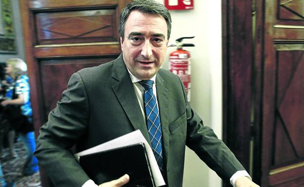 El PNV pide cerrar ya la investidura para sortear el 'otoño caliente' en Cataluña