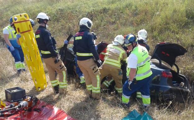 Tres heridos son evacuados al hospital tras registrarse dos accidentes en la A-1 en Salvatierra