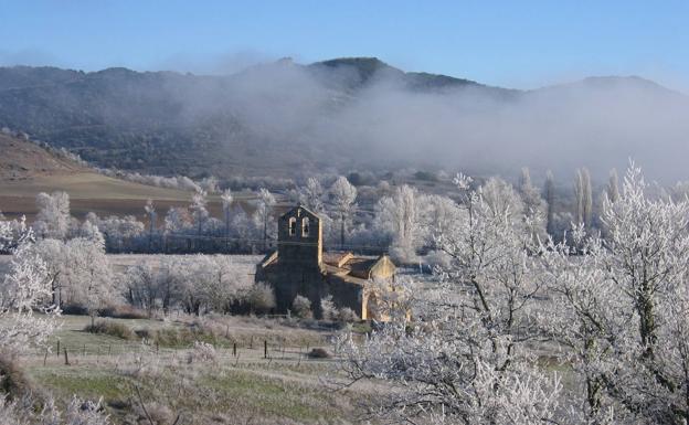 Butrera, la aldea burgalesa dormida bajo la niebla