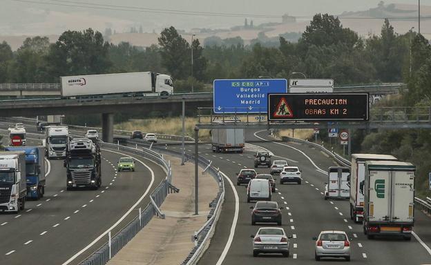 1,8 millones de coches podrán usar en verano la N-1 para evitar los atascos en Armiñón