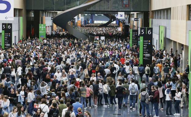 Osakidetza paraliza la asignación de plazas en las categorías médicas investigadas de la última OPE hasta que fallen los tribunales
