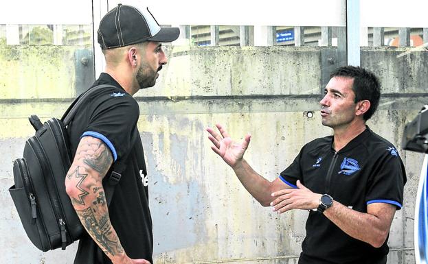 Maripán maneja «dos alternativas que le seducen bastante» fuera del Alavés