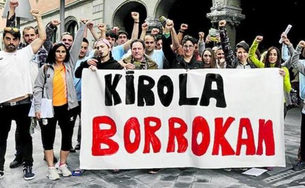 Bilbao estudia compensar a los afectados por la huelga en los polideportivos