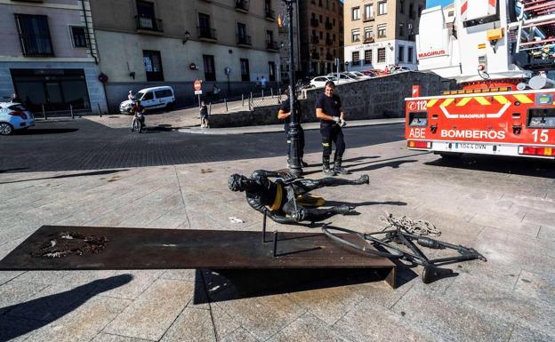 Destrozan la escultura en homenaje a Martín Bahamontes en Toledo