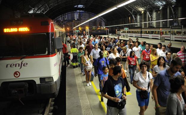 La huelga de Renfe afectará en Bizkaia a los trenes de Cercanías pero no a los de Larga distancia