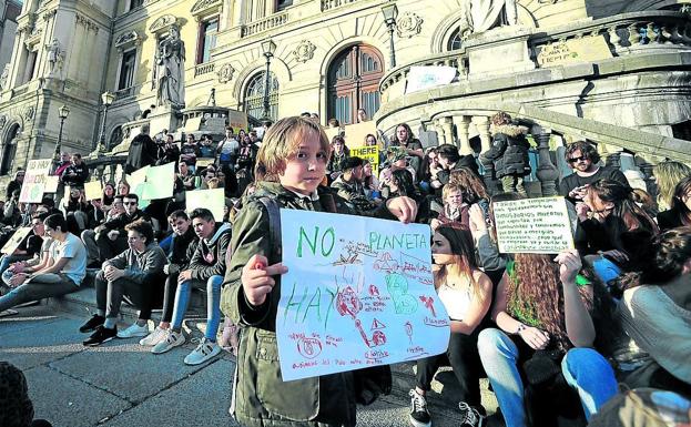 ¿Zonas de Bilbao sin tráfico para reducir las emisiones?