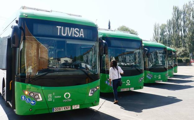 Ocho aseos repartidos por Vitoria para los conductores de Tuvisa