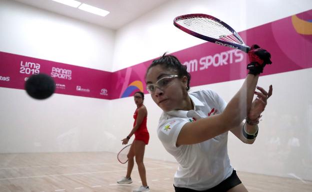 La sargento mexicana que no deja de sumar oros con su raqueta