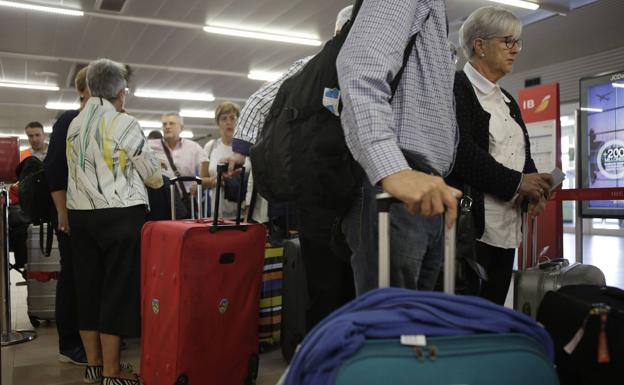 El Gobierno asegura que los viajes del Imserso comenzarán en octubre