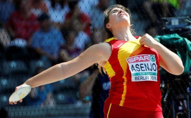 La lanzadora Sabina Asenjo se centra en su próxima maternidad sin pensar en la retirada